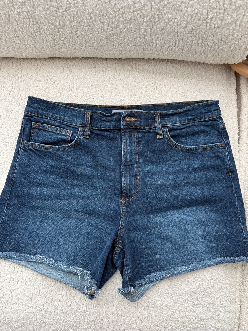 Joe’s Relaxed Dark Blue Denim Cutoff Shorts Size 31